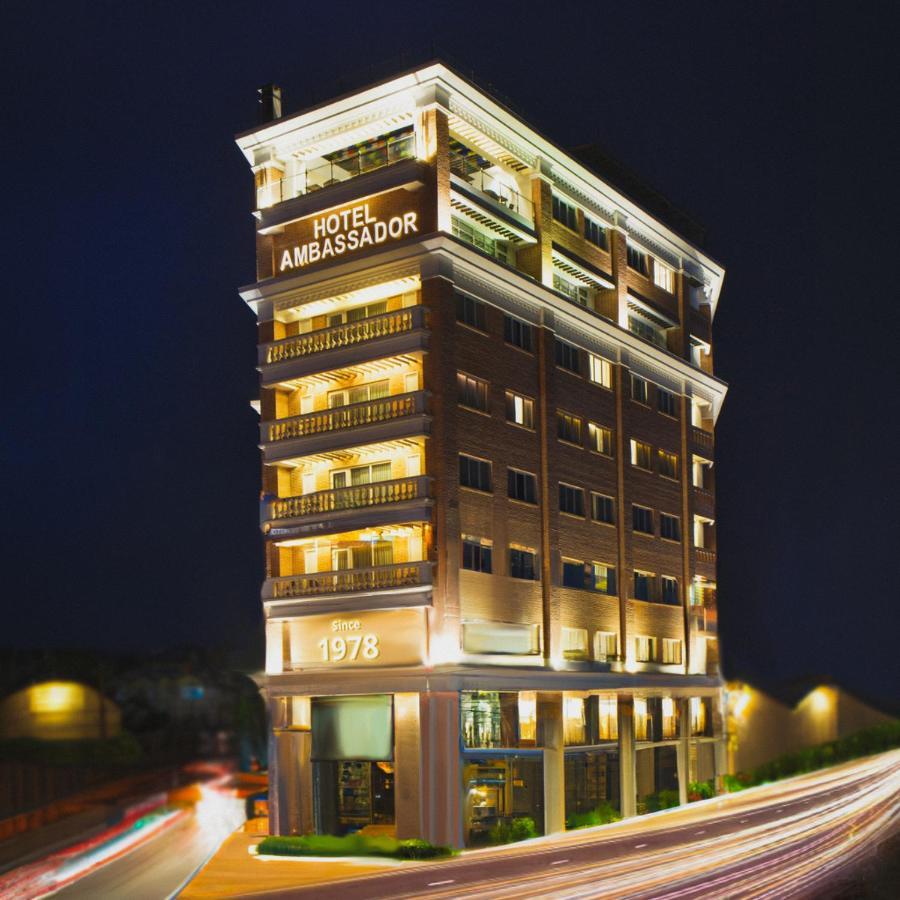 Hotel Ambassador By Ace Hotels Kathmandu Exterior foto