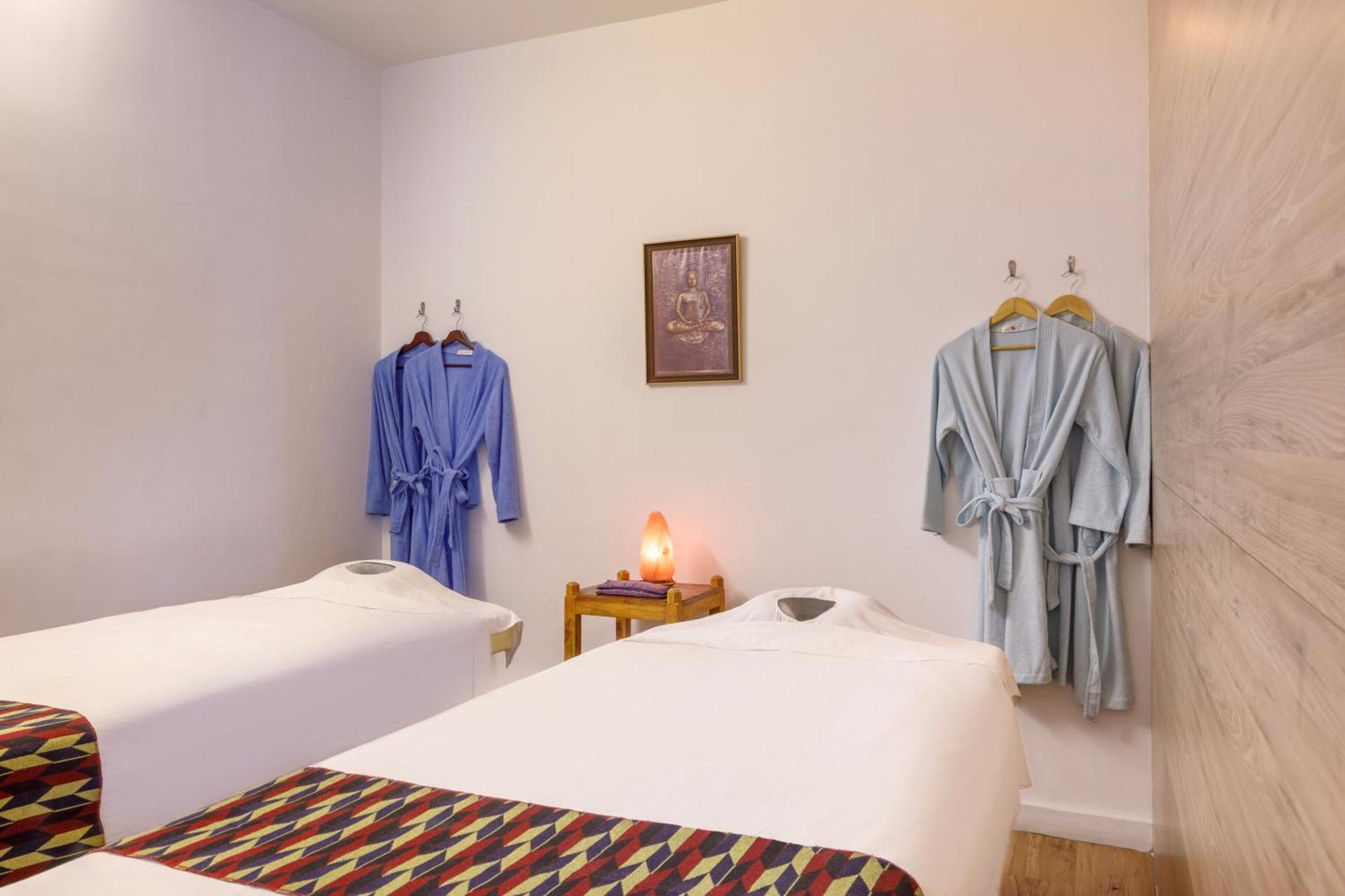 Hotel Ambassador By Ace Hotels Kathmandu Exterior foto
